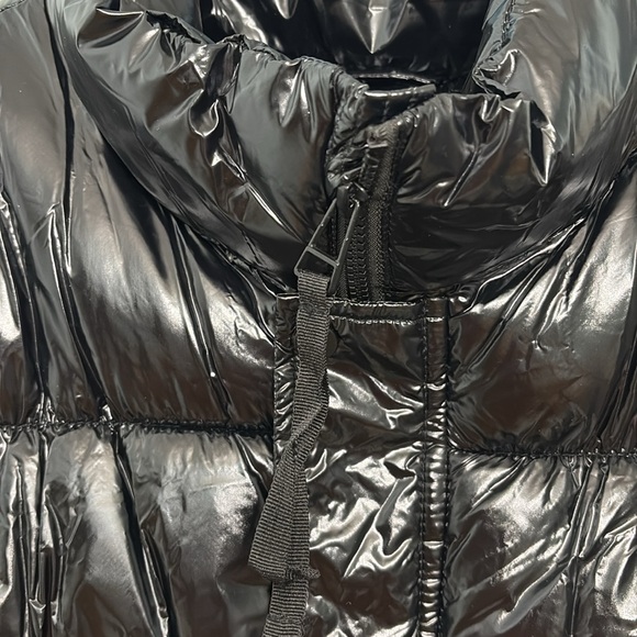 NWT Shiny Black Puffer Vest XL - Picture 2 of 6